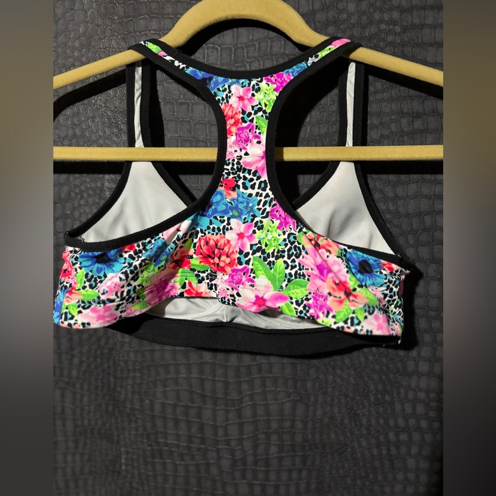 VS Pink Yoga Push up Sports Bra - Picture 2 of 3